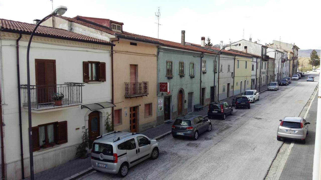 La Terrazza Del Dottore Bed & Breakfast Pescolanciano Exterior photo